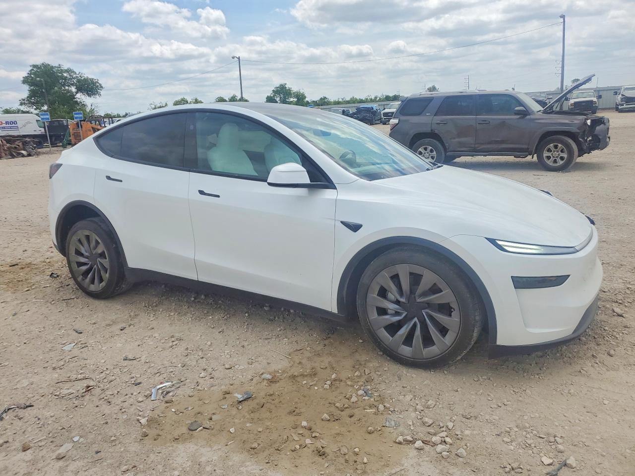 2026 Tesla Model Y Juniper Long Range RWD