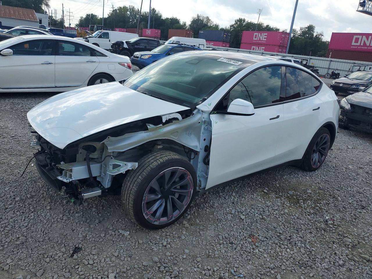 2026 Tesla Model Y Juniper Premium AWD